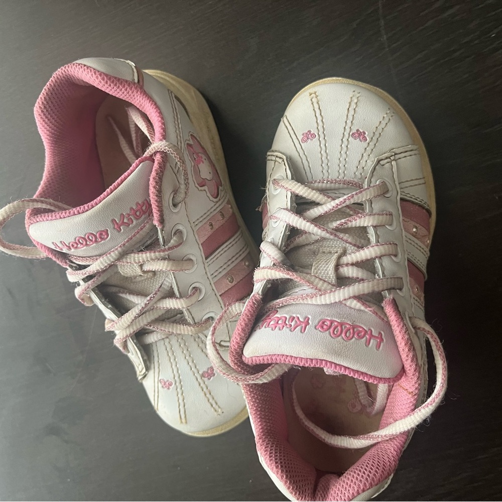 hello kitty sneakers